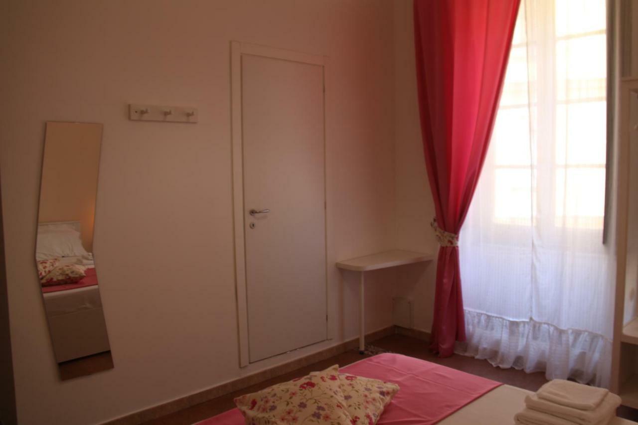 B&B Le Porte Di Napoli Exterior foto